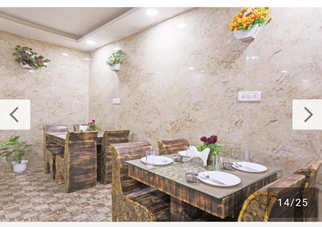 Hotel Belwood Suites - Near New Delhi Airport Экстерьер фото